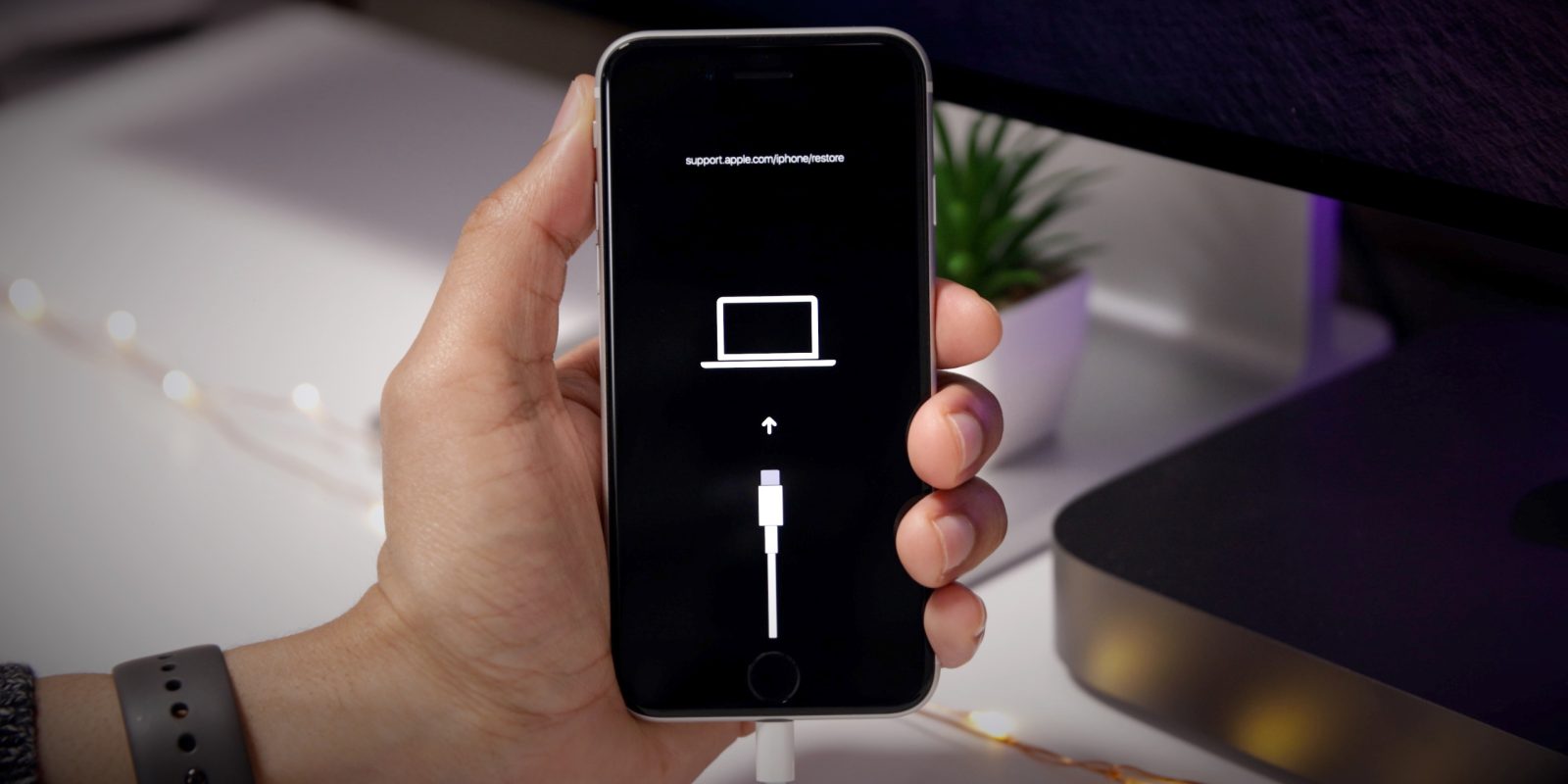 Sbloccare iPhone Con Schermo Nero e Cavo USB